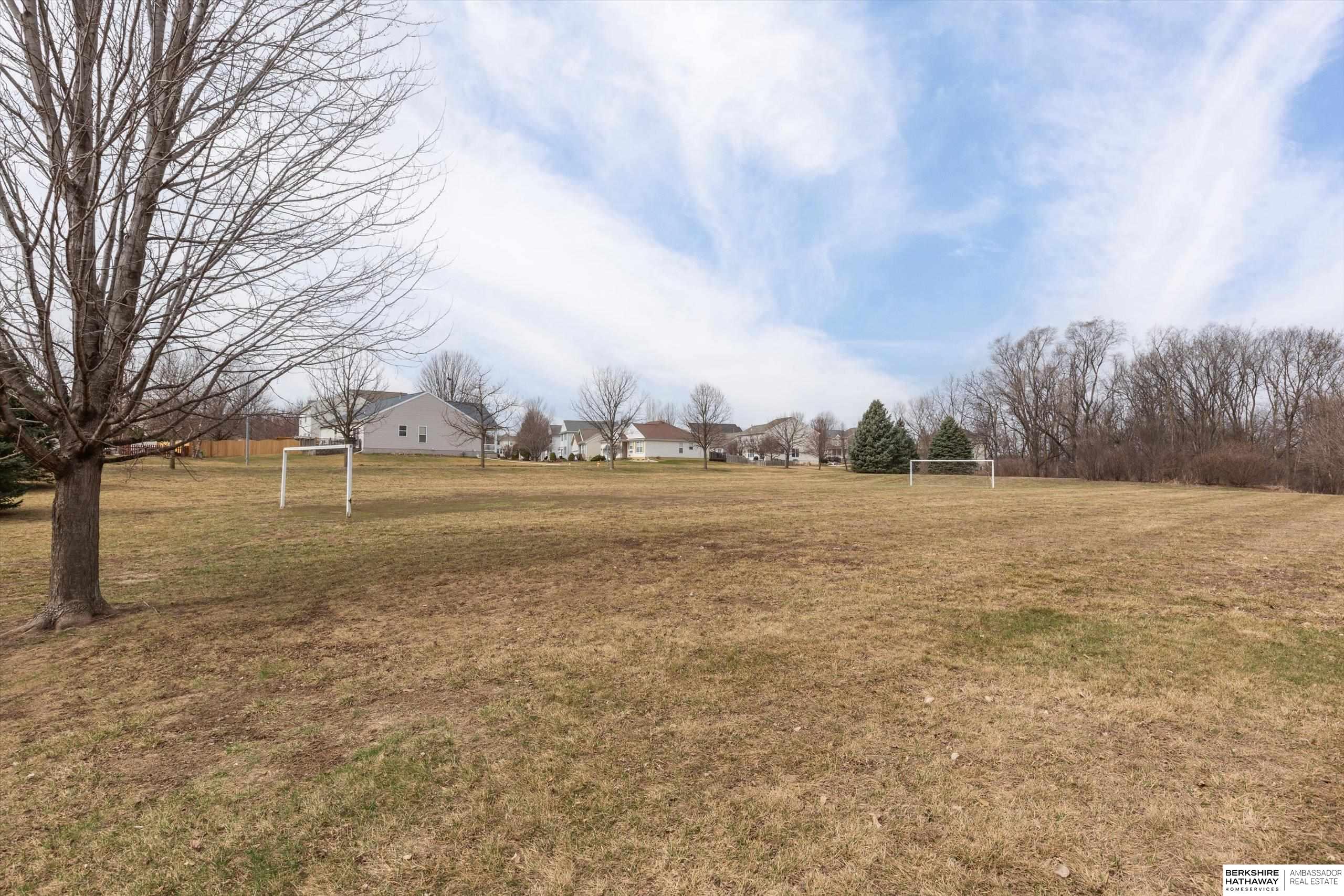 Omaha, Nebraska 68116, United States, 3 Bedrooms Bedrooms, ,3 BathroomsBathrooms,Residential,Pending,112788