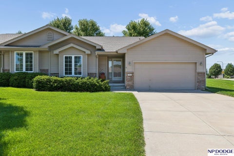 Photo of 1030 N 185th Street, Omaha, NE 68022 (MLS # 22617892)