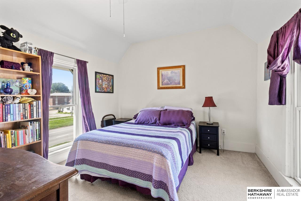 Lincoln, Nebraska 68508, United States, 2 Bedrooms Bedrooms, ,2 BathroomsBathrooms,Residential,Pending,124349