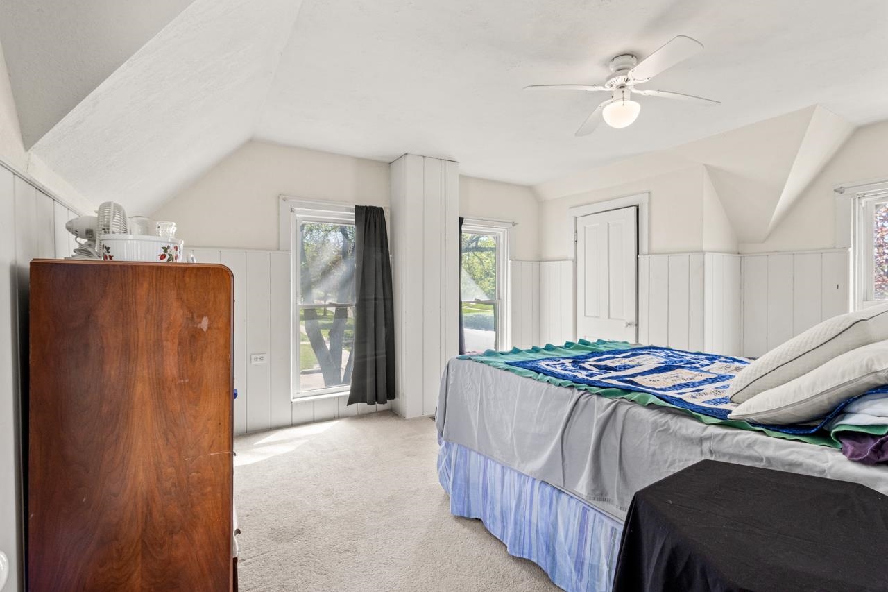 Lincoln, Nebraska 68508, United States, 2 Bedrooms Bedrooms, ,2 BathroomsBathrooms,Residential,Pending,124349