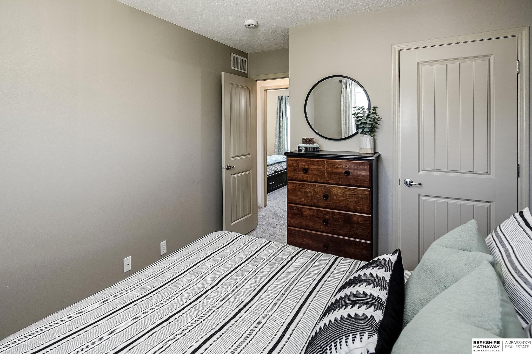 Omaha, Nebraska 68135, United States, 3 Bedrooms Bedrooms, ,2 BathroomsBathrooms,Residential,Active,191299