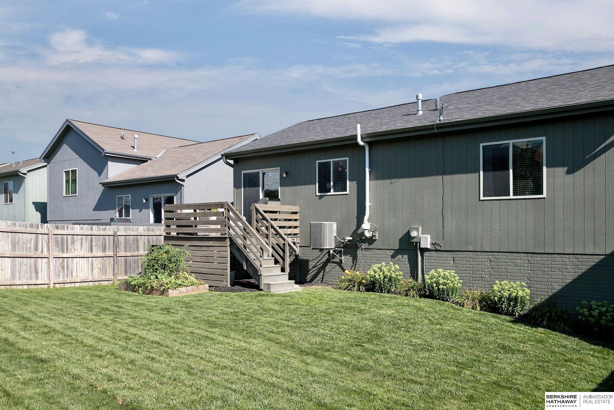 Omaha, Nebraska 68135, United States, 3 Bedrooms Bedrooms, ,2 BathroomsBathrooms,Residential,Active,191299