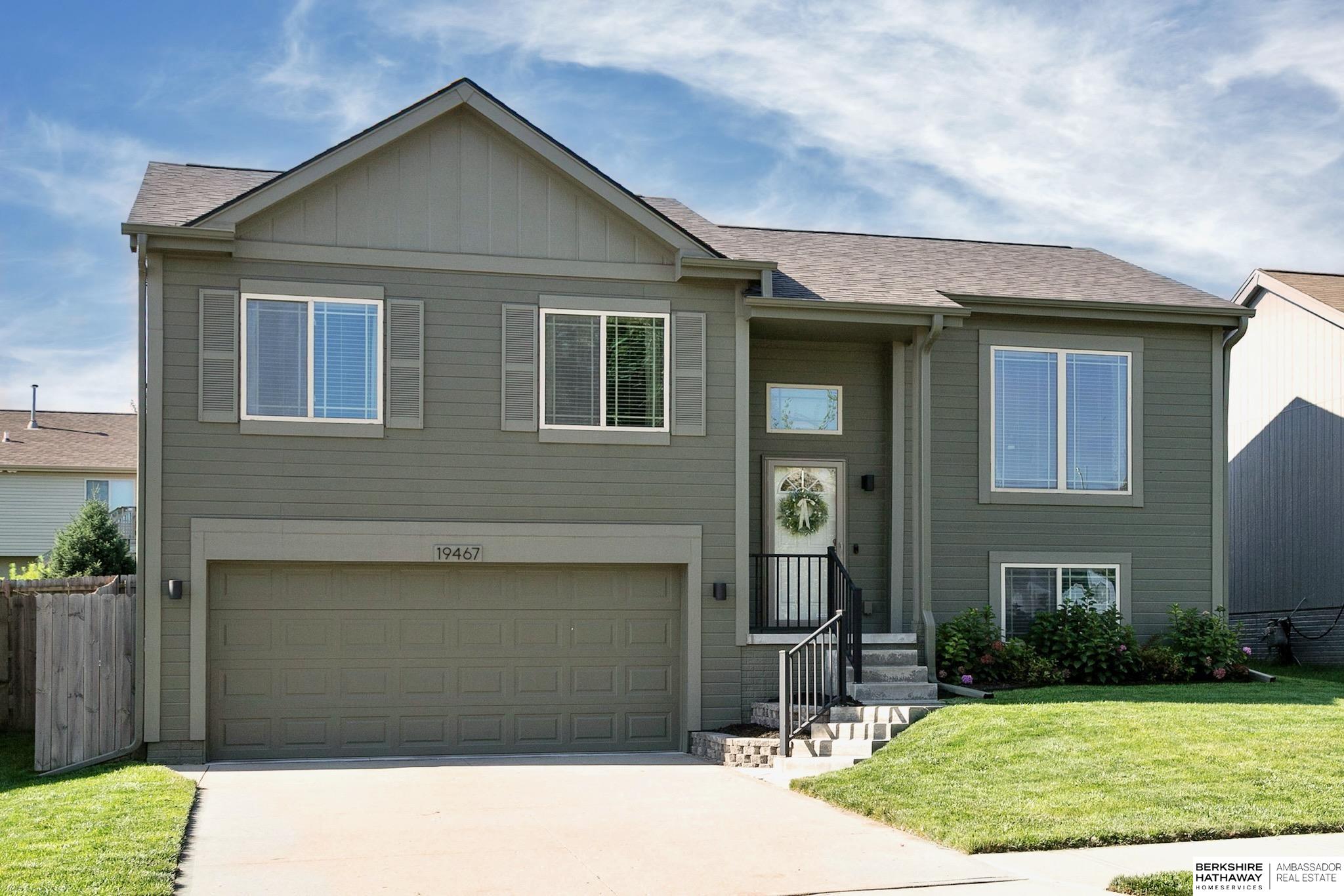 Omaha, Nebraska 68135, United States, 3 Bedrooms Bedrooms, ,2 BathroomsBathrooms,Residential,Active,191299 Omaha, Nebraska 68135, United States, 3 Bedrooms Bedrooms, ,2 BathroomsBathrooms,Residential,Active,191299