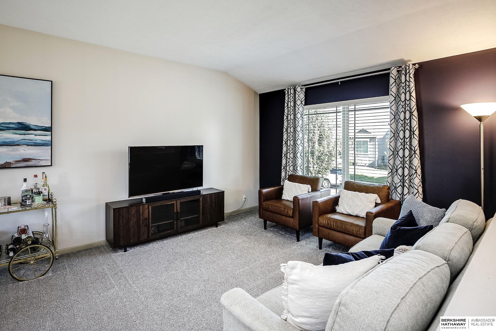 Omaha, Nebraska 68135, United States, 3 Bedrooms Bedrooms, ,2 BathroomsBathrooms,Residential,Active,191299