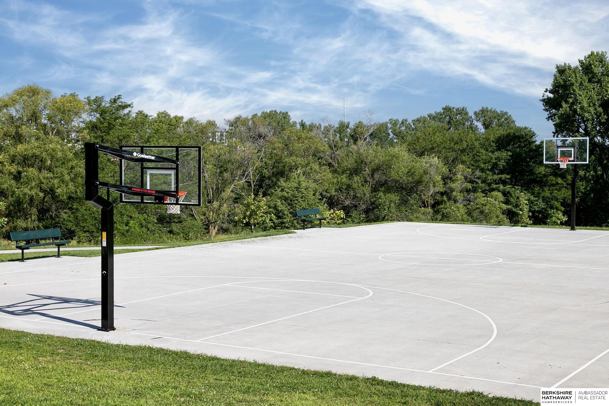 Omaha, Nebraska 68135, United States, 3 Bedrooms Bedrooms, ,2 BathroomsBathrooms,Residential,Active,191299