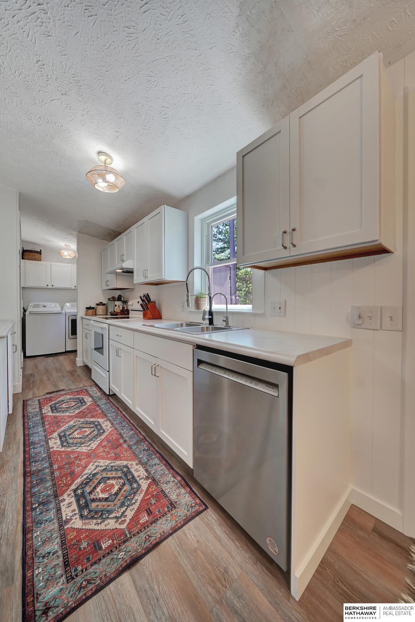 Eagle, Nebraska 68347, United States, 4 Bedrooms Bedrooms, ,2 BathroomsBathrooms,Residential,Pending,129204