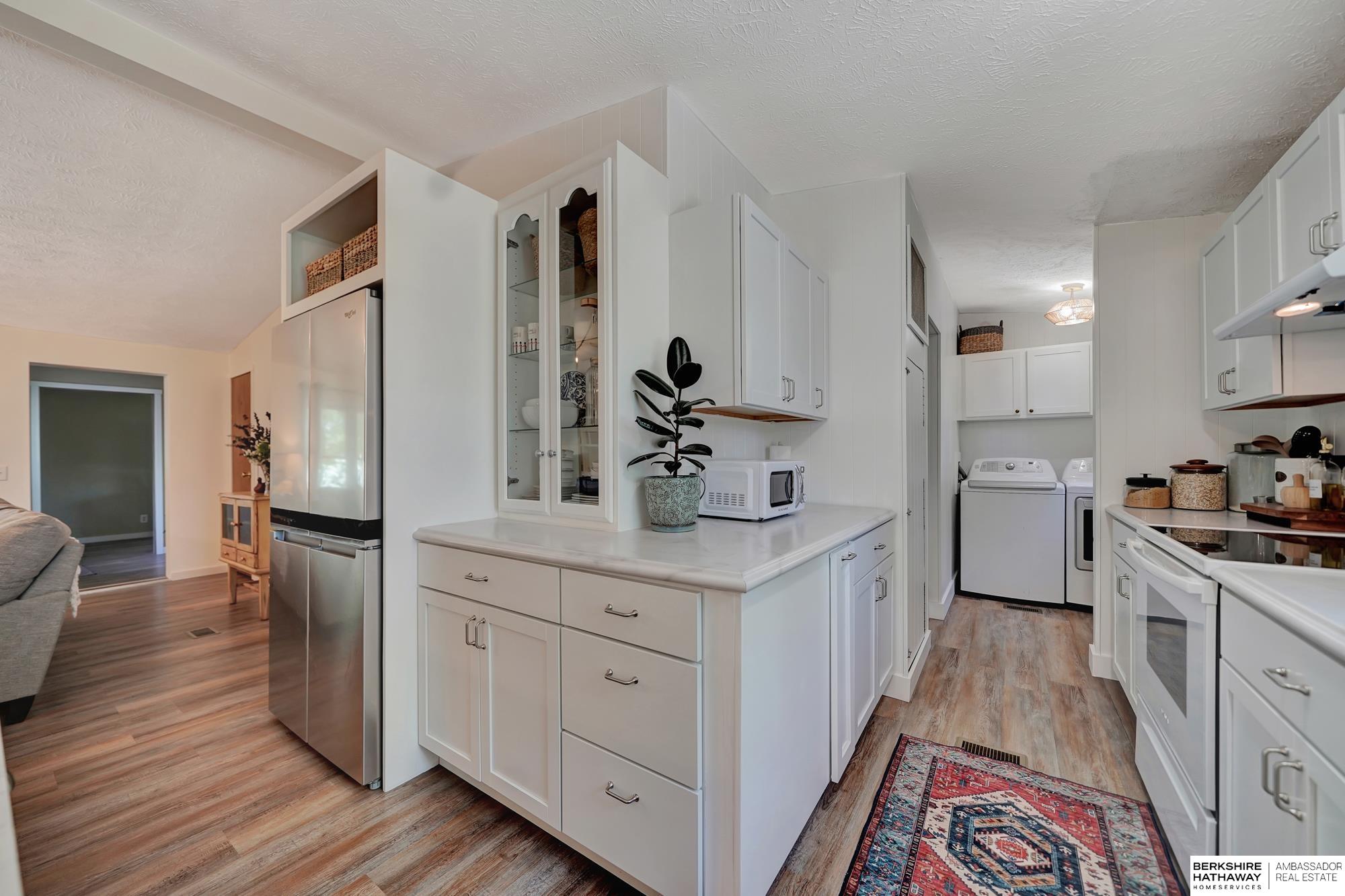 Eagle, Nebraska 68347, United States, 4 Bedrooms Bedrooms, ,2 BathroomsBathrooms,Residential,Pending,129204