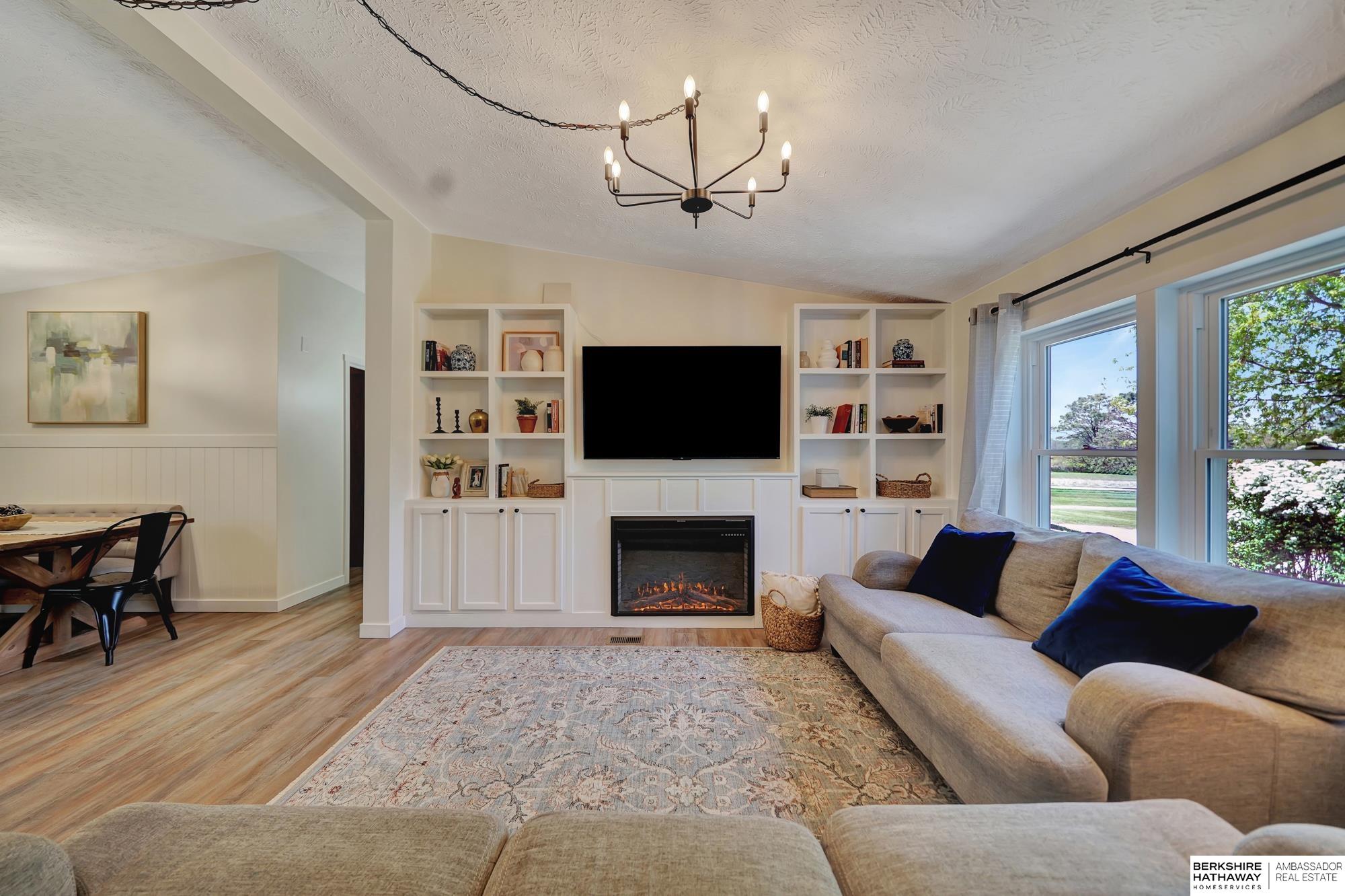 Eagle, Nebraska 68347, United States, 4 Bedrooms Bedrooms, ,2 BathroomsBathrooms,Residential,Pending,129204