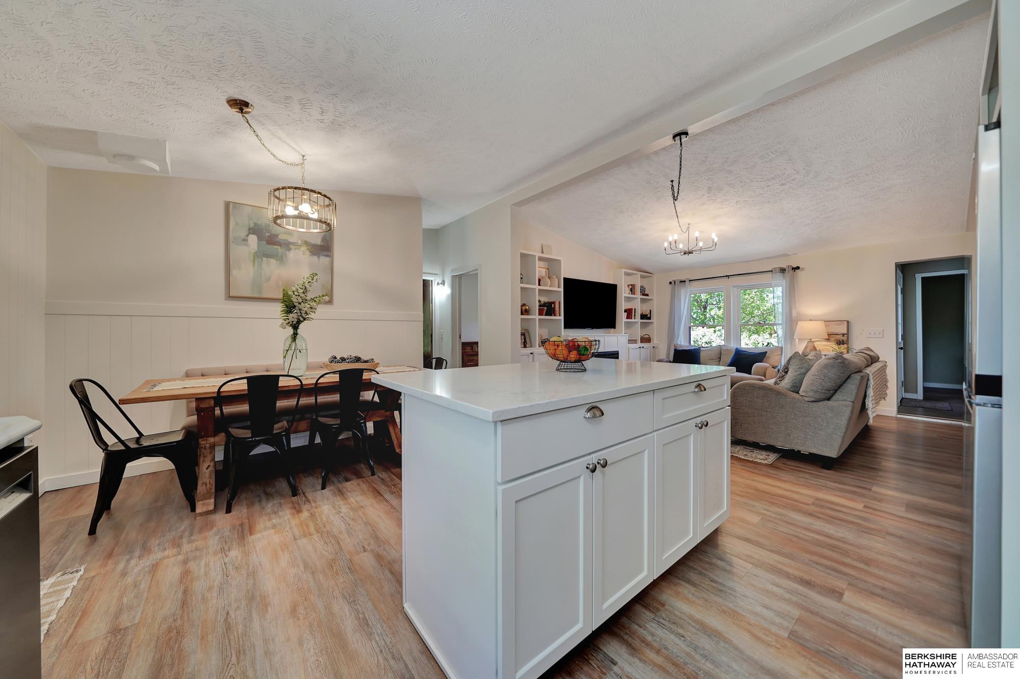 Eagle, Nebraska 68347, United States, 4 Bedrooms Bedrooms, ,2 BathroomsBathrooms,Residential,Pending,129204