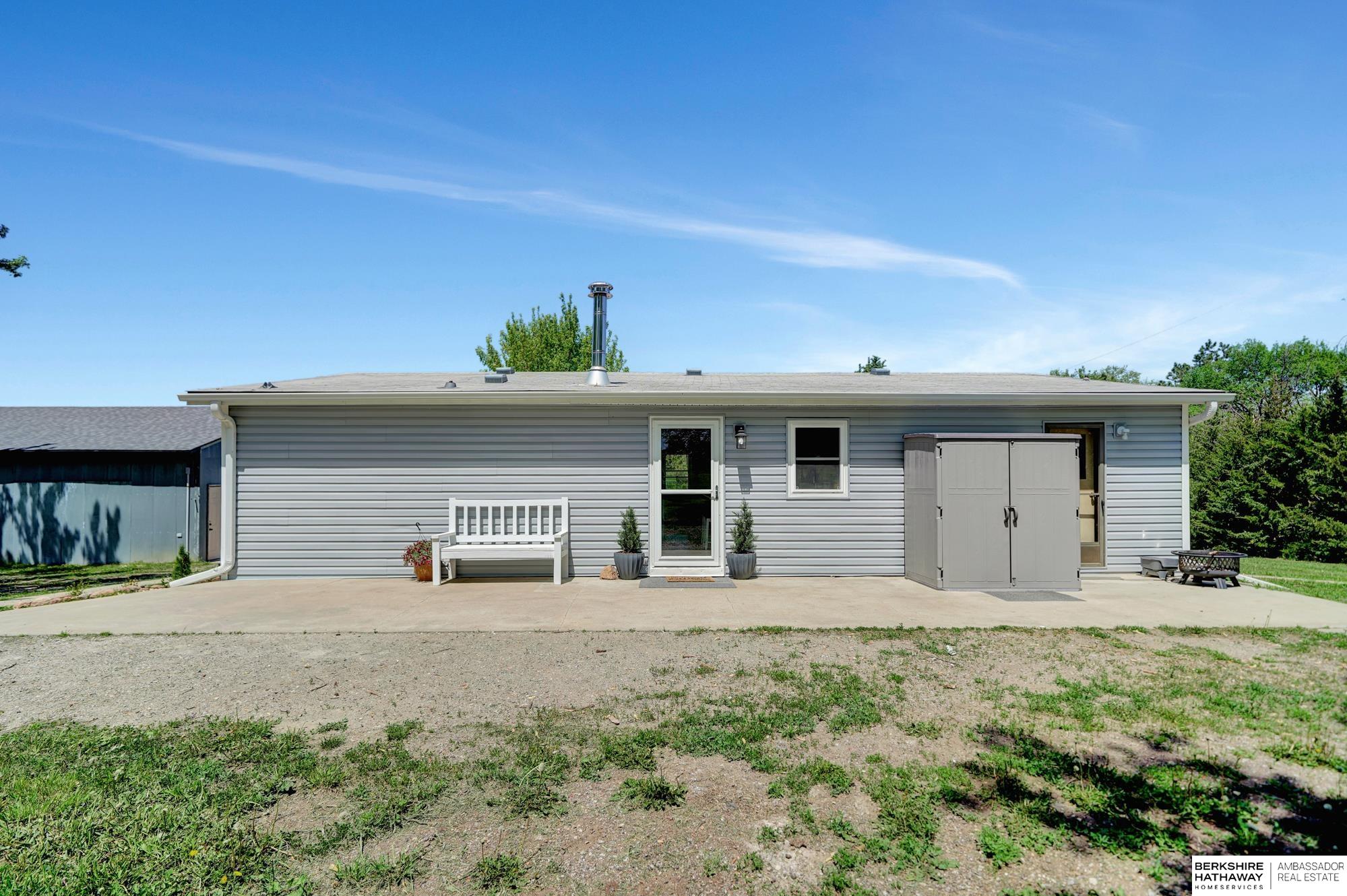 Eagle, Nebraska 68347, United States, 4 Bedrooms Bedrooms, ,2 BathroomsBathrooms,Residential,Pending,129204