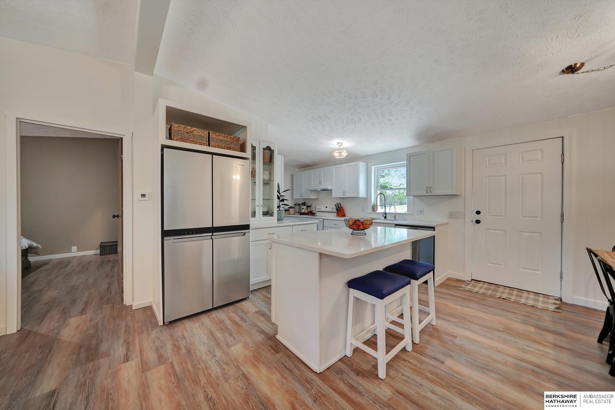 Eagle, Nebraska 68347, United States, 4 Bedrooms Bedrooms, ,2 BathroomsBathrooms,Residential,Pending,129204