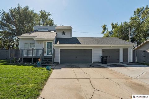 Photo of 8505 Pratt Street, Omaha, NE 68134 (MLS # 22528047)