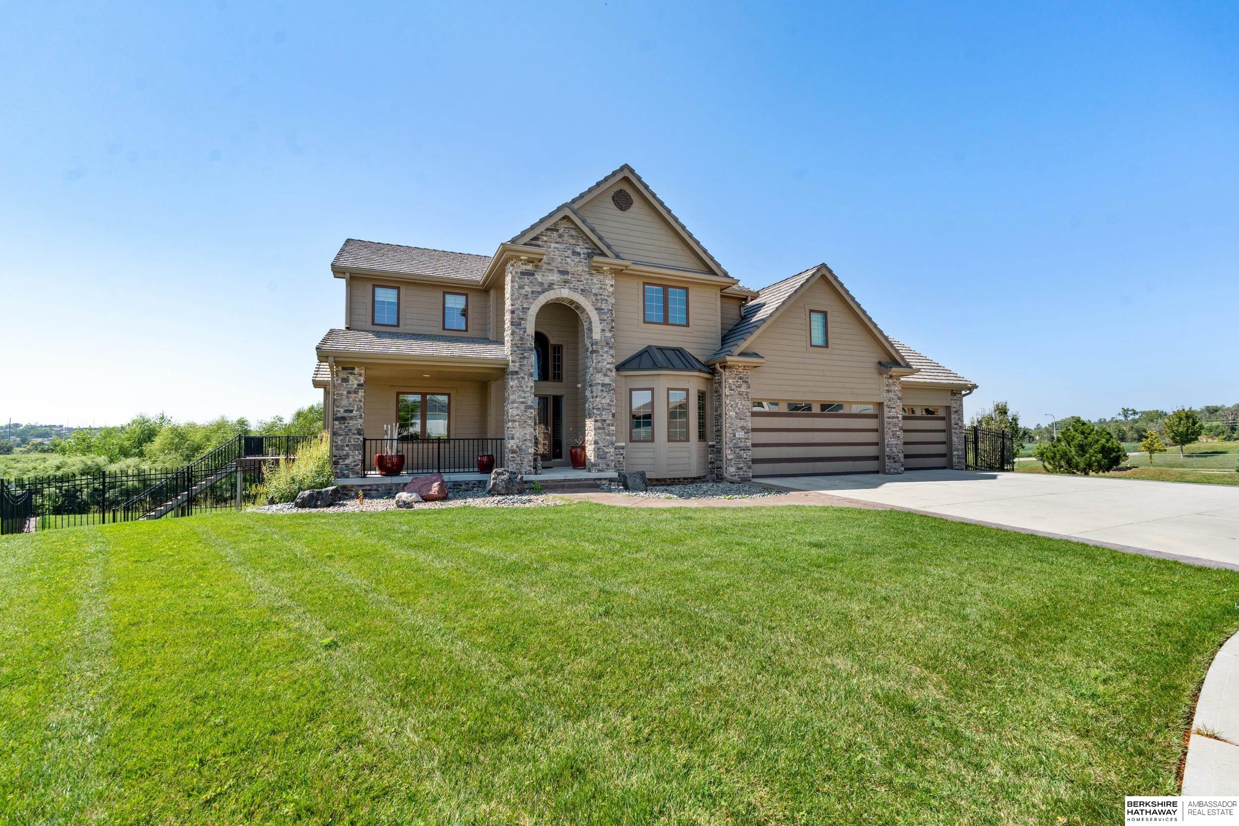 Omaha, Nebraska 68142, United States, 5 Bedrooms Bedrooms, ,5 BathroomsBathrooms,Residential,Active,177877