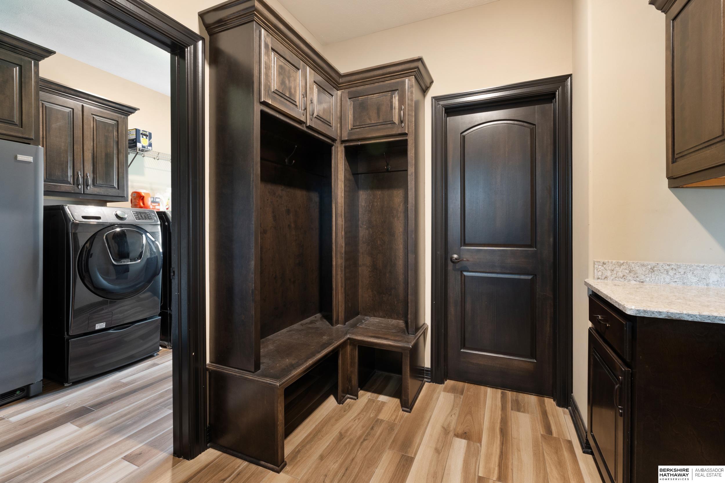 Omaha, Nebraska 68142, United States, 5 Bedrooms Bedrooms, ,5 BathroomsBathrooms,Residential,Active,177877