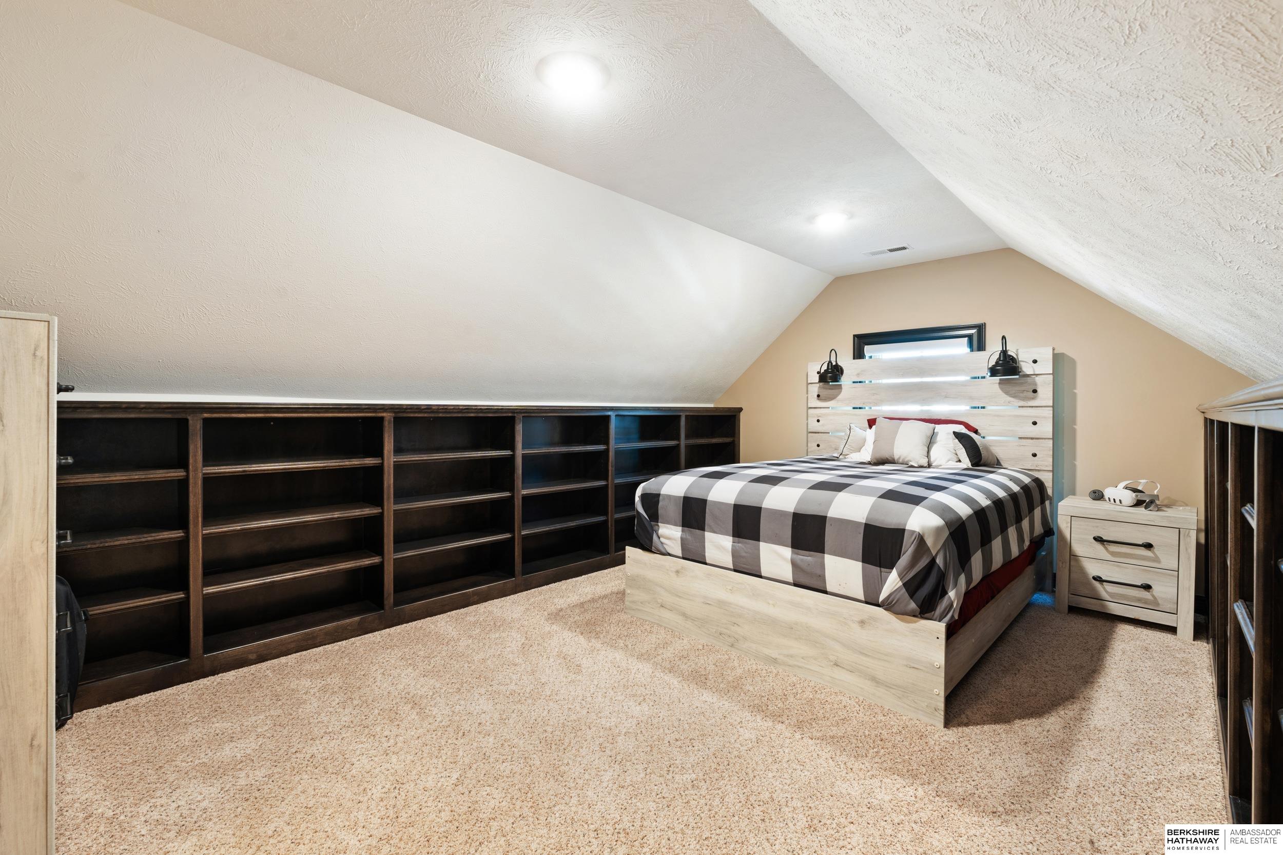 Omaha, Nebraska 68142, United States, 5 Bedrooms Bedrooms, ,5 BathroomsBathrooms,Residential,Active,177877