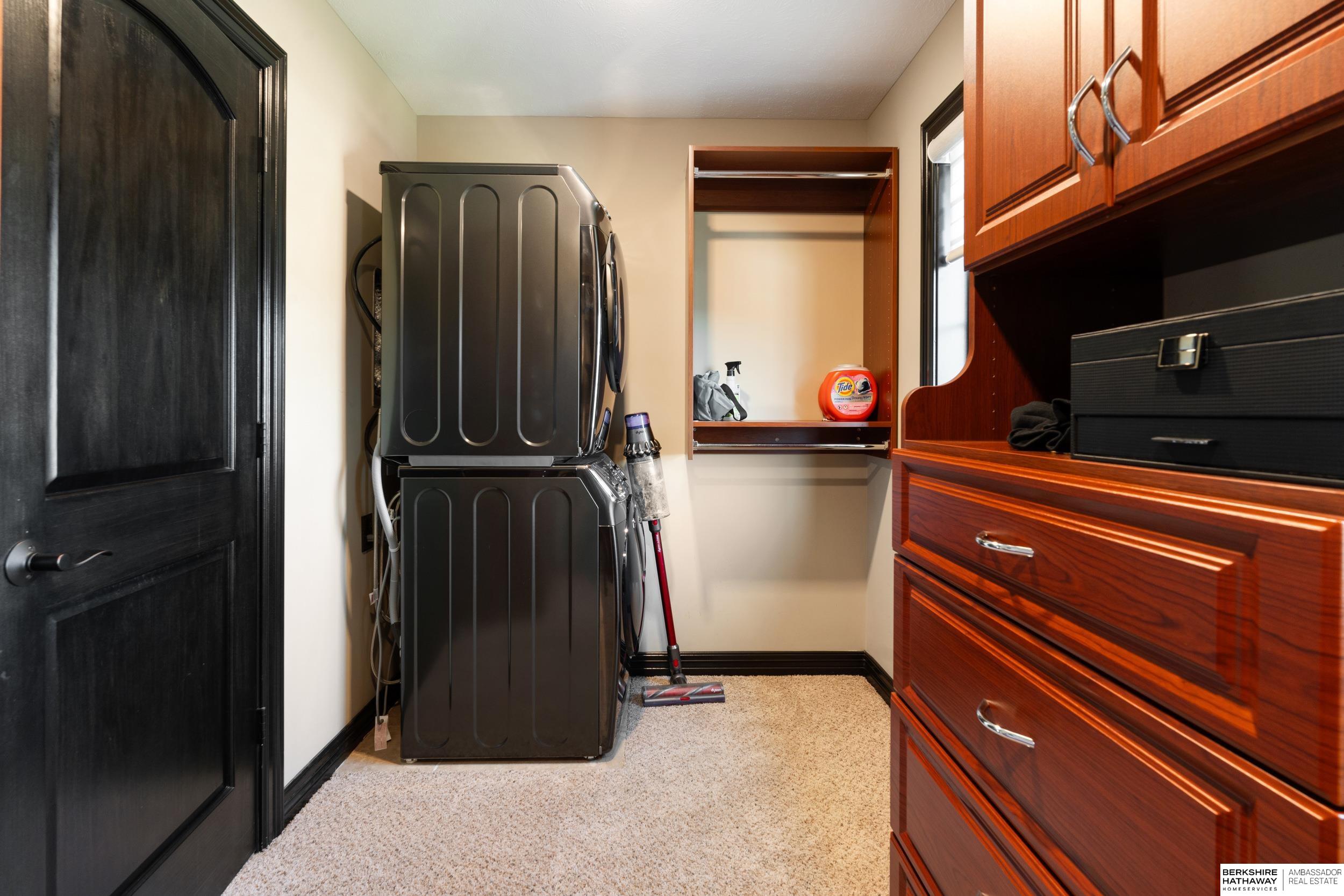 Omaha, Nebraska 68142, United States, 5 Bedrooms Bedrooms, ,5 BathroomsBathrooms,Residential,Active,177877