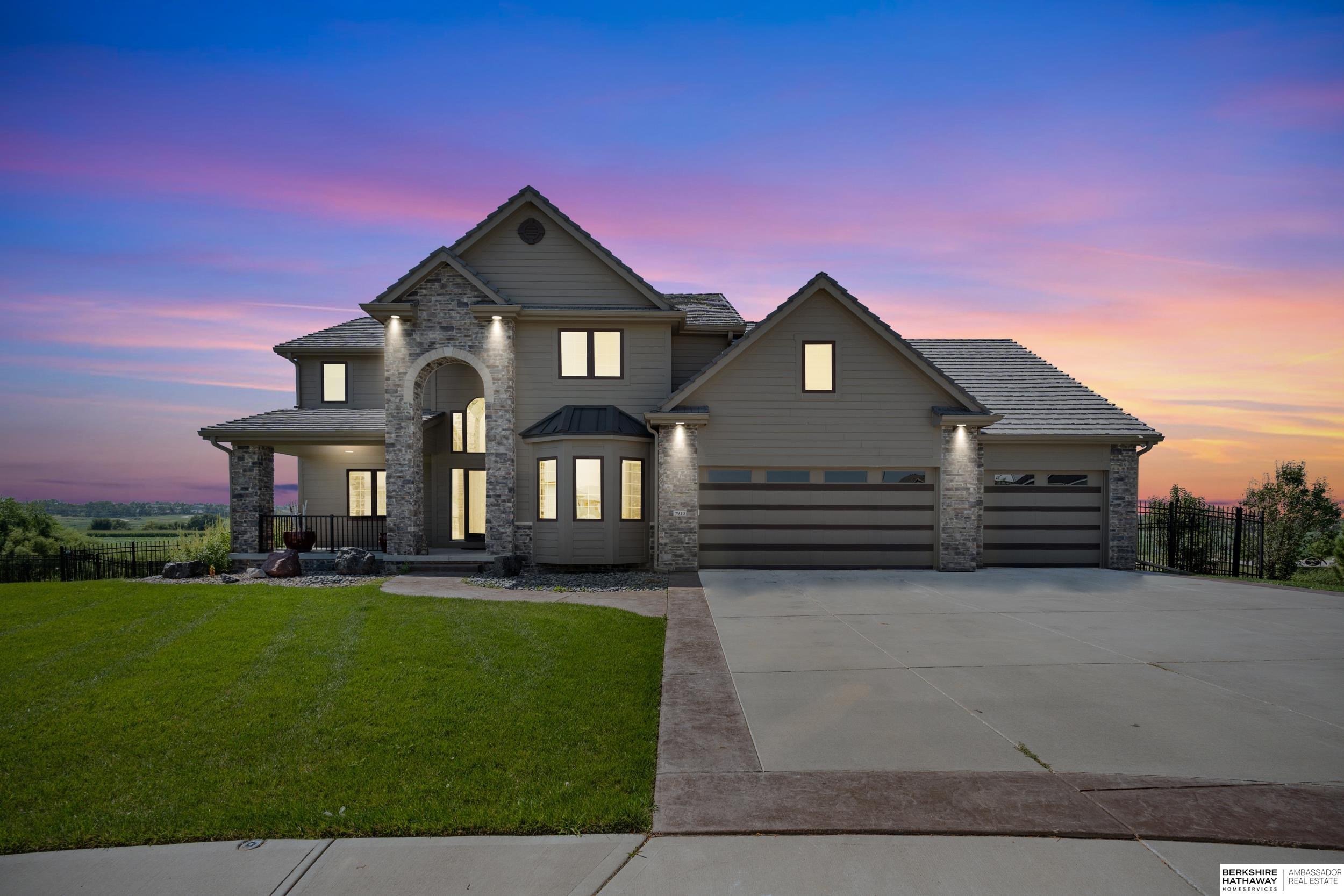 Omaha, Nebraska 68142, United States, 5 Bedrooms Bedrooms, ,5 BathroomsBathrooms,Residential,Active,177877