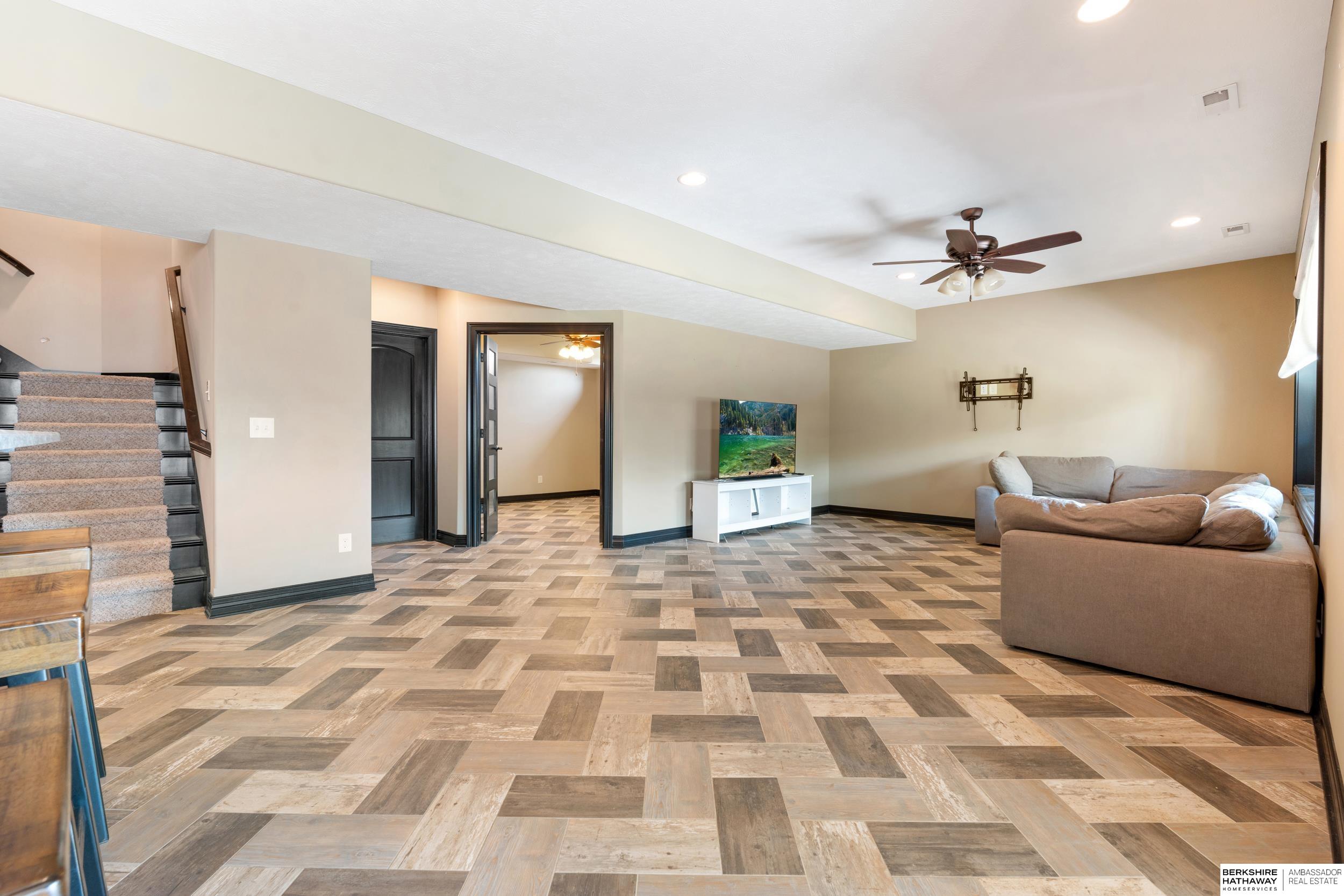 Omaha, Nebraska 68142, United States, 5 Bedrooms Bedrooms, ,5 BathroomsBathrooms,Residential,Active,177877