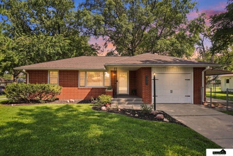 Photo of 5800 Normal Boulevard, Lincoln, NE 68506 (MLS # 22627625)
