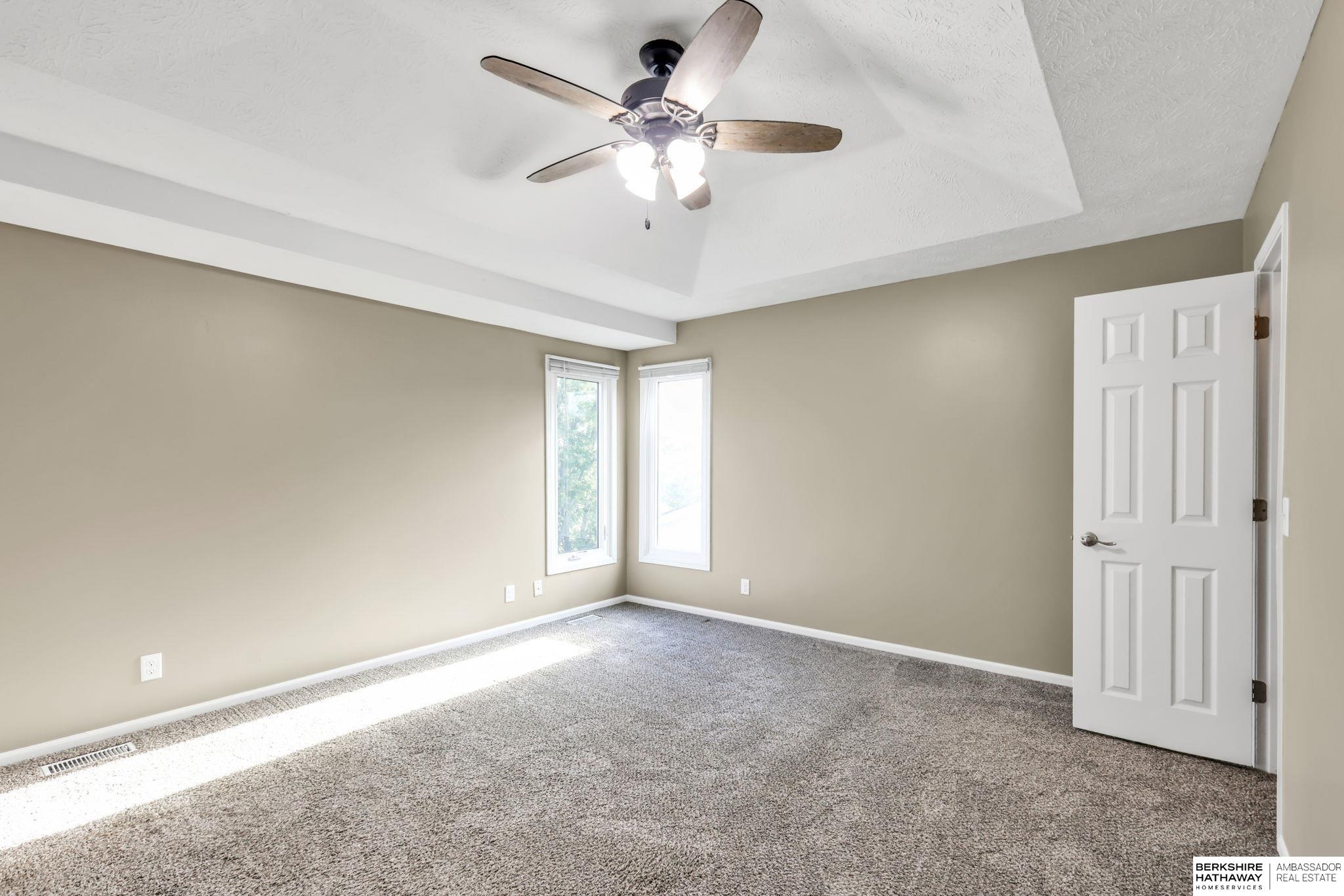 Papillion, Nebraska 68046, United States, 4 Bedrooms Bedrooms, ,3 BathroomsBathrooms,Residential,Active,220712