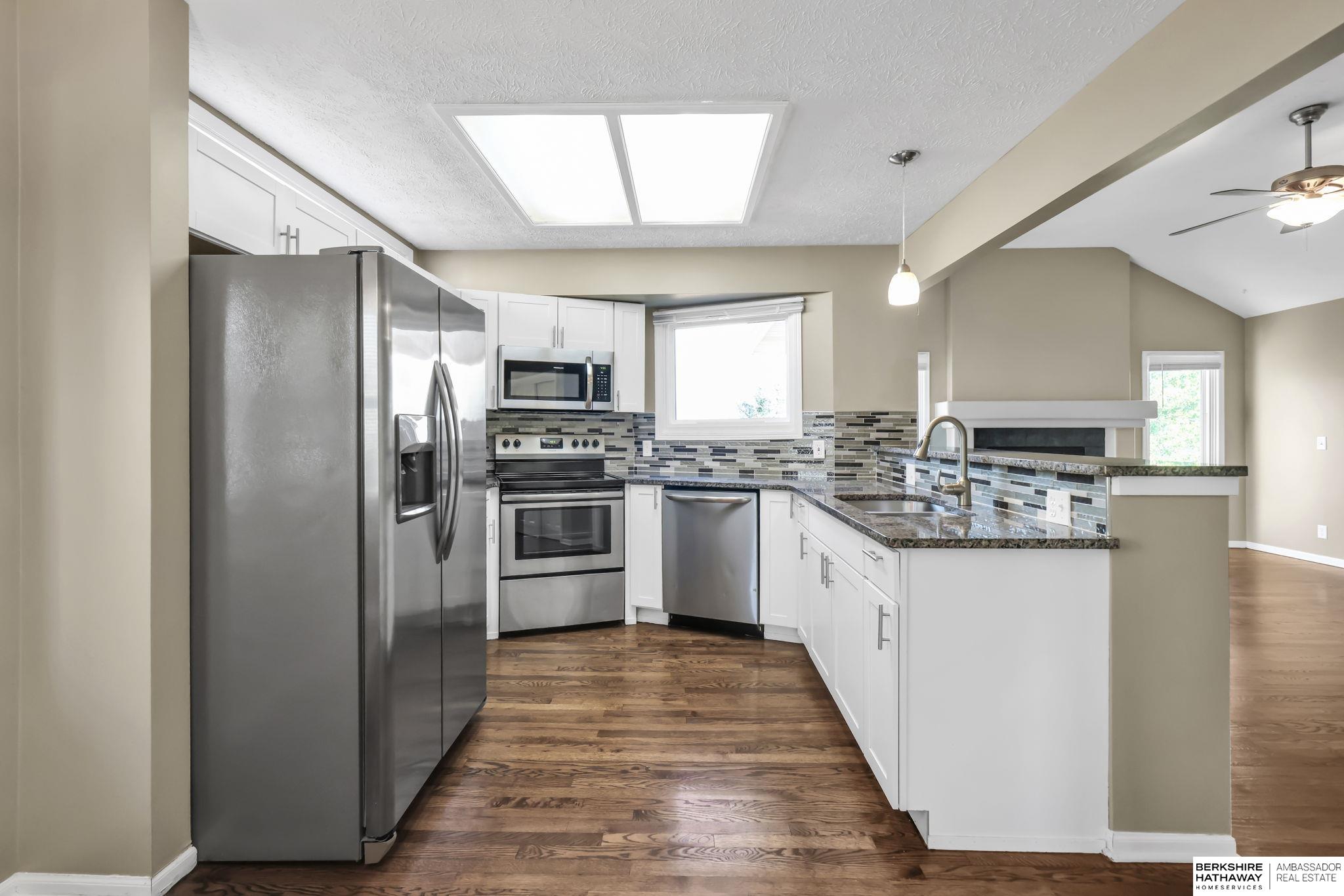 Papillion, Nebraska 68046, United States, 4 Bedrooms Bedrooms, ,3 BathroomsBathrooms,Residential,Active,220712