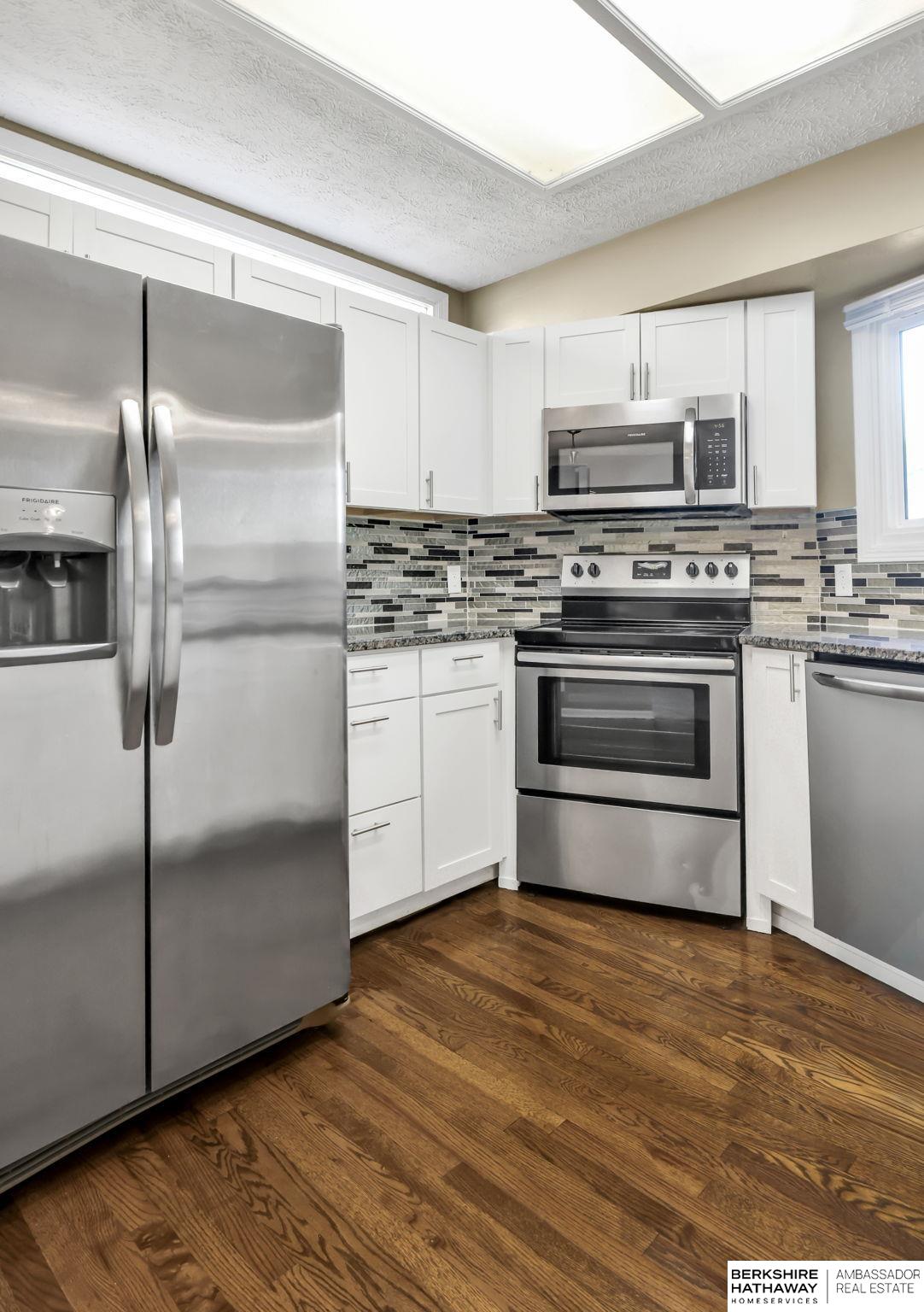 Papillion, Nebraska 68046, United States, 4 Bedrooms Bedrooms, ,3 BathroomsBathrooms,Residential,Active,220712