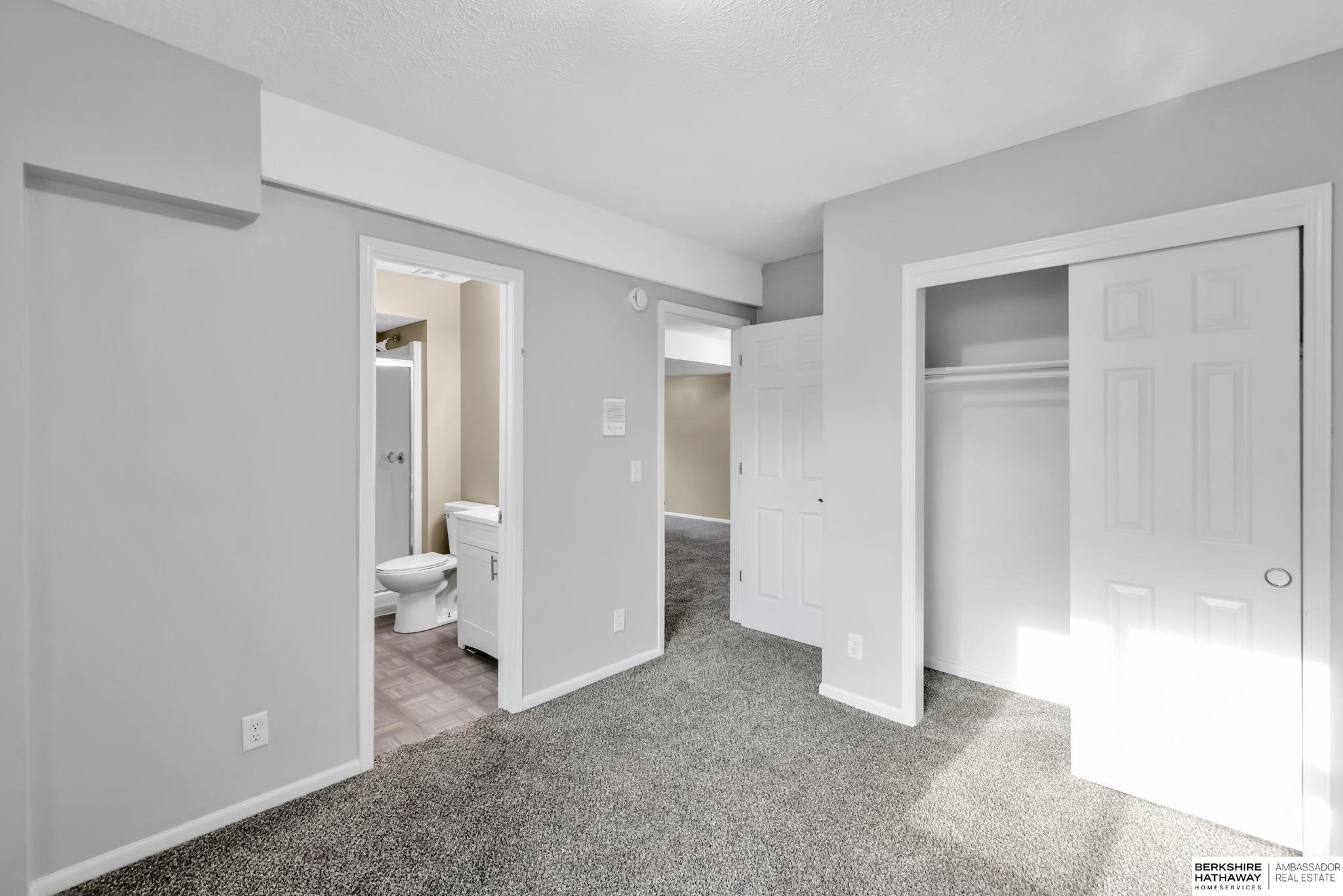 Papillion, Nebraska 68046, United States, 4 Bedrooms Bedrooms, ,3 BathroomsBathrooms,Residential,Active,220712