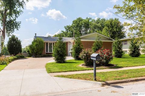 Photo of 4810 N 83rd Street, Omaha, NE 68134 (MLS # 22528419)