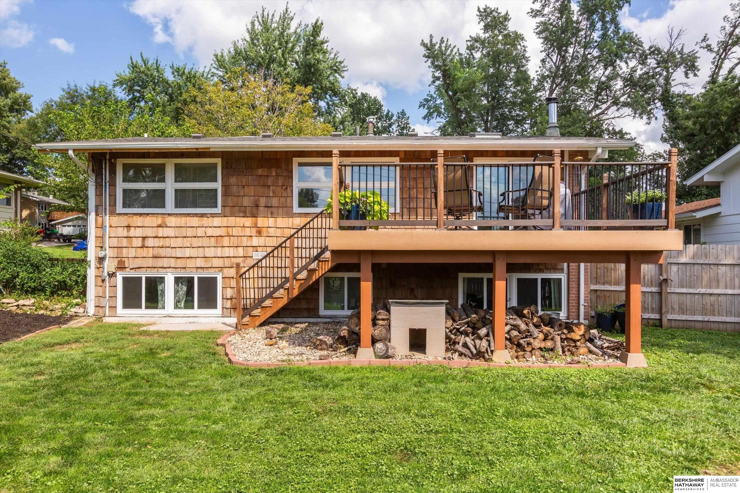 Omaha, Nebraska 68134, United States, 3 Bedrooms Bedrooms, ,2 BathroomsBathrooms,Residential,Active,221920