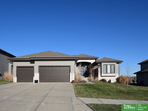 Photo of 516 Sherwood Drive, Gretna, NE 68028 (MLS # 22535136)