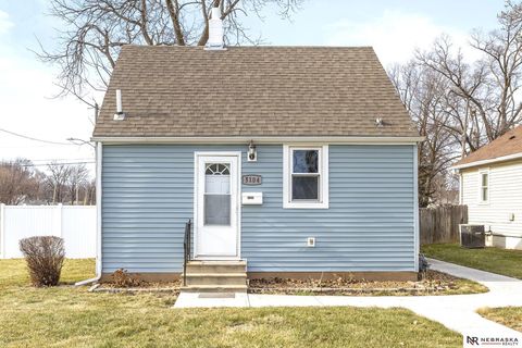 Photo of 5104 N 14th Street, Omaha, NE 68110 (MLS # 22600841)