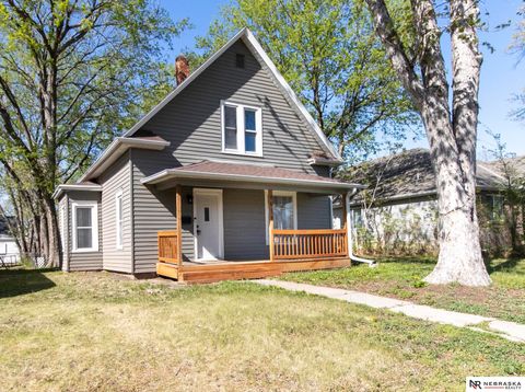Photo of 4618 Madison Avenue, Lincoln, NE 68504 (MLS # 22612067)