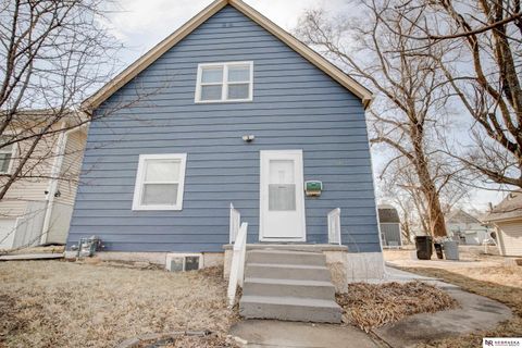 Photo of 4227 Ohio Street, Omaha, NE 68111 (MLS # 22619563)