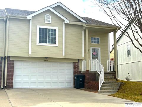 Photo of 14455 Browne Street, Omaha, NE 68116 (MLS # 22606630)