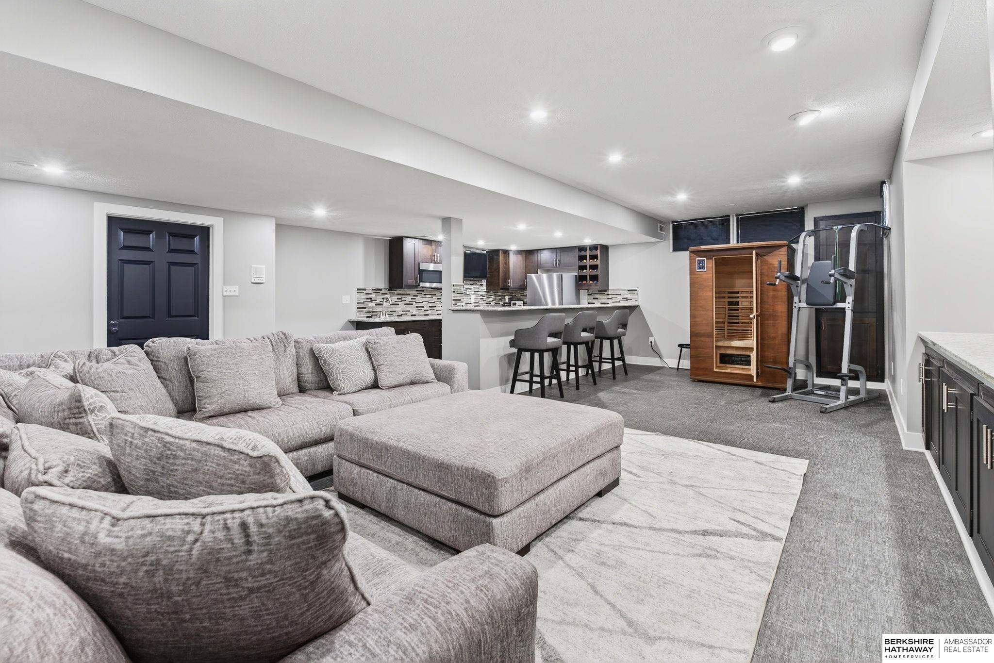 Papillion, Nebraska 68046, United States, 5 Bedrooms Bedrooms, ,3 BathroomsBathrooms,Residential,Active,228996