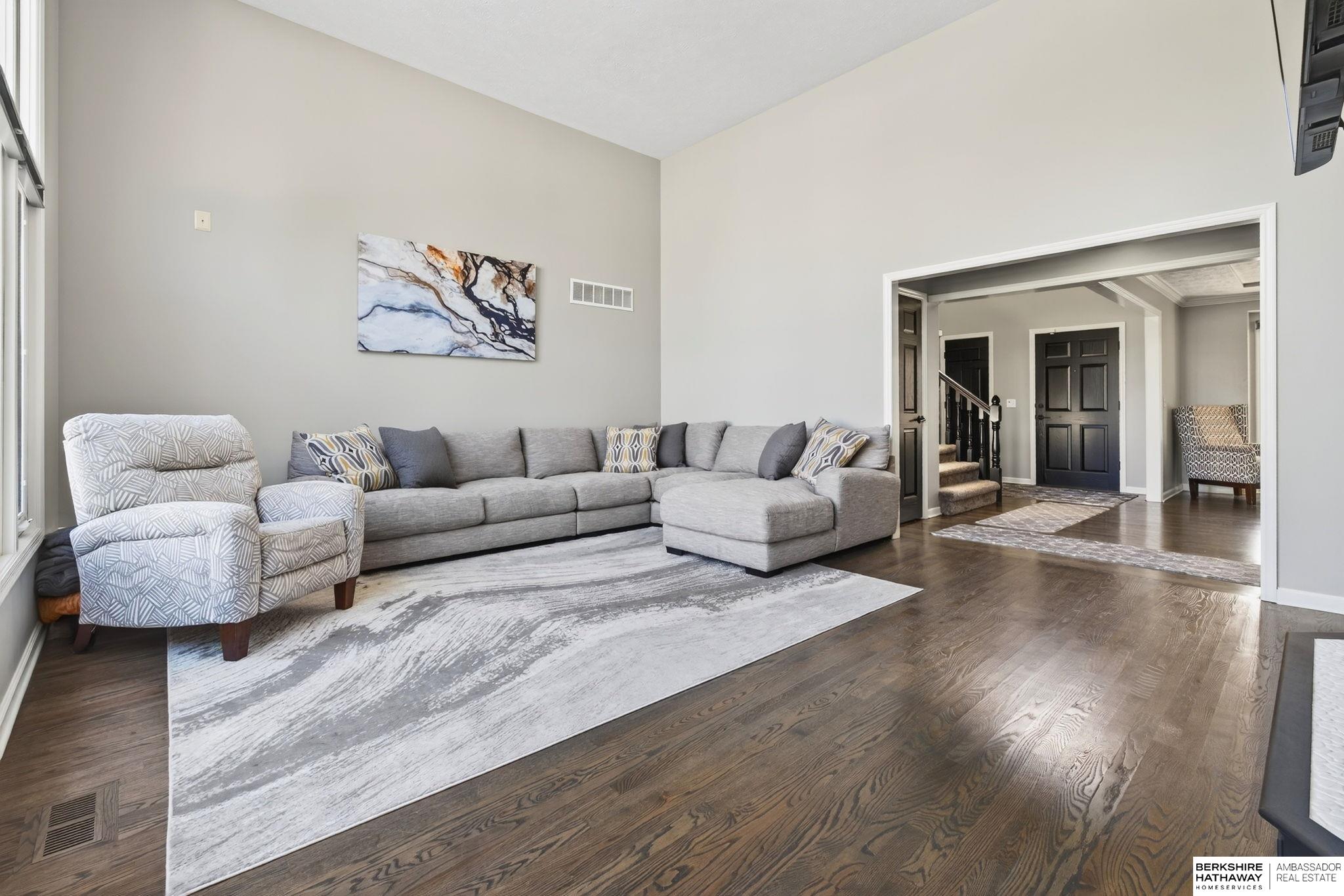 Papillion, Nebraska 68046, United States, 5 Bedrooms Bedrooms, ,3 BathroomsBathrooms,Residential,Active,228996