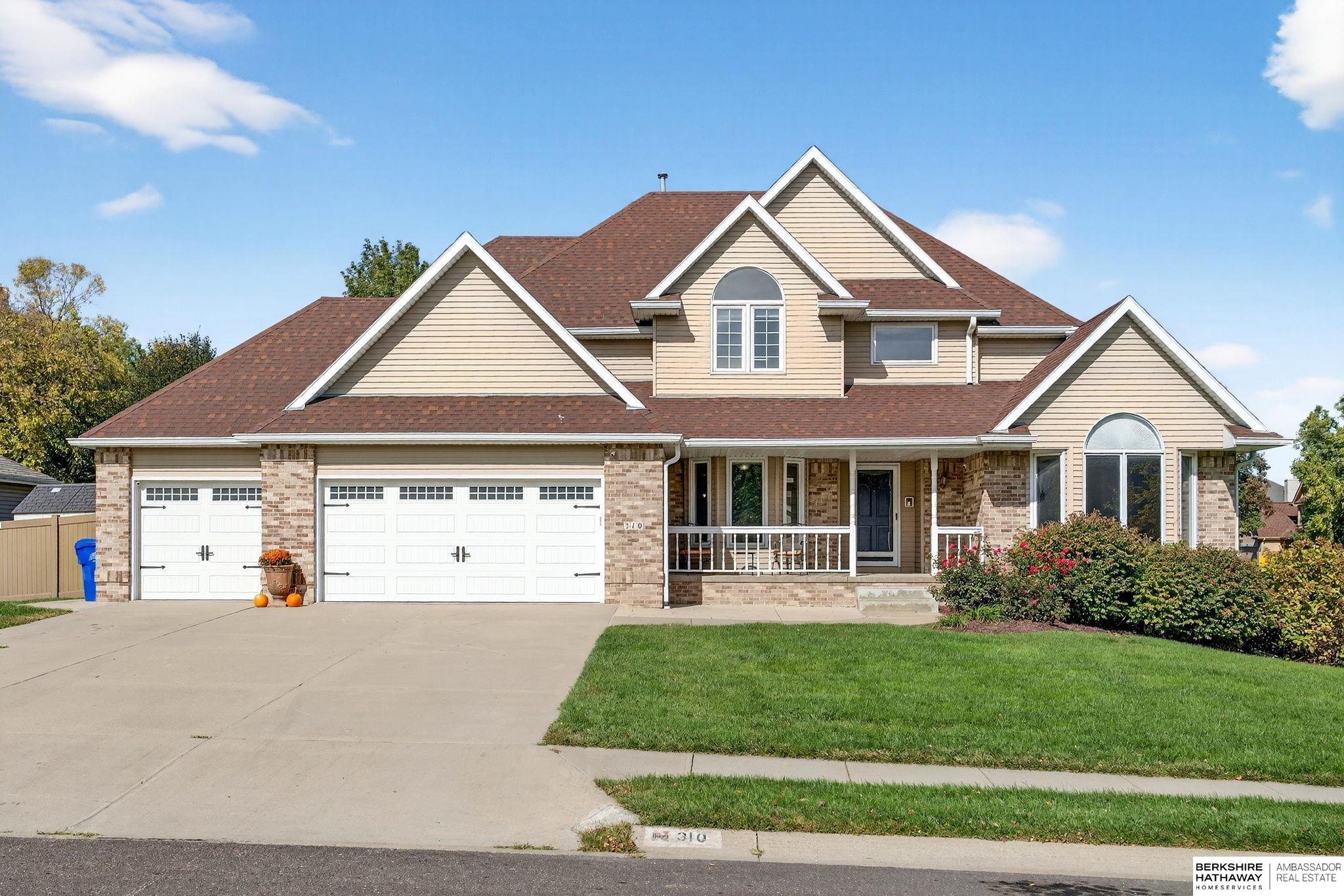 Papillion, Nebraska 68046, United States, 5 Bedrooms Bedrooms, ,3 BathroomsBathrooms,Residential,Active,228996