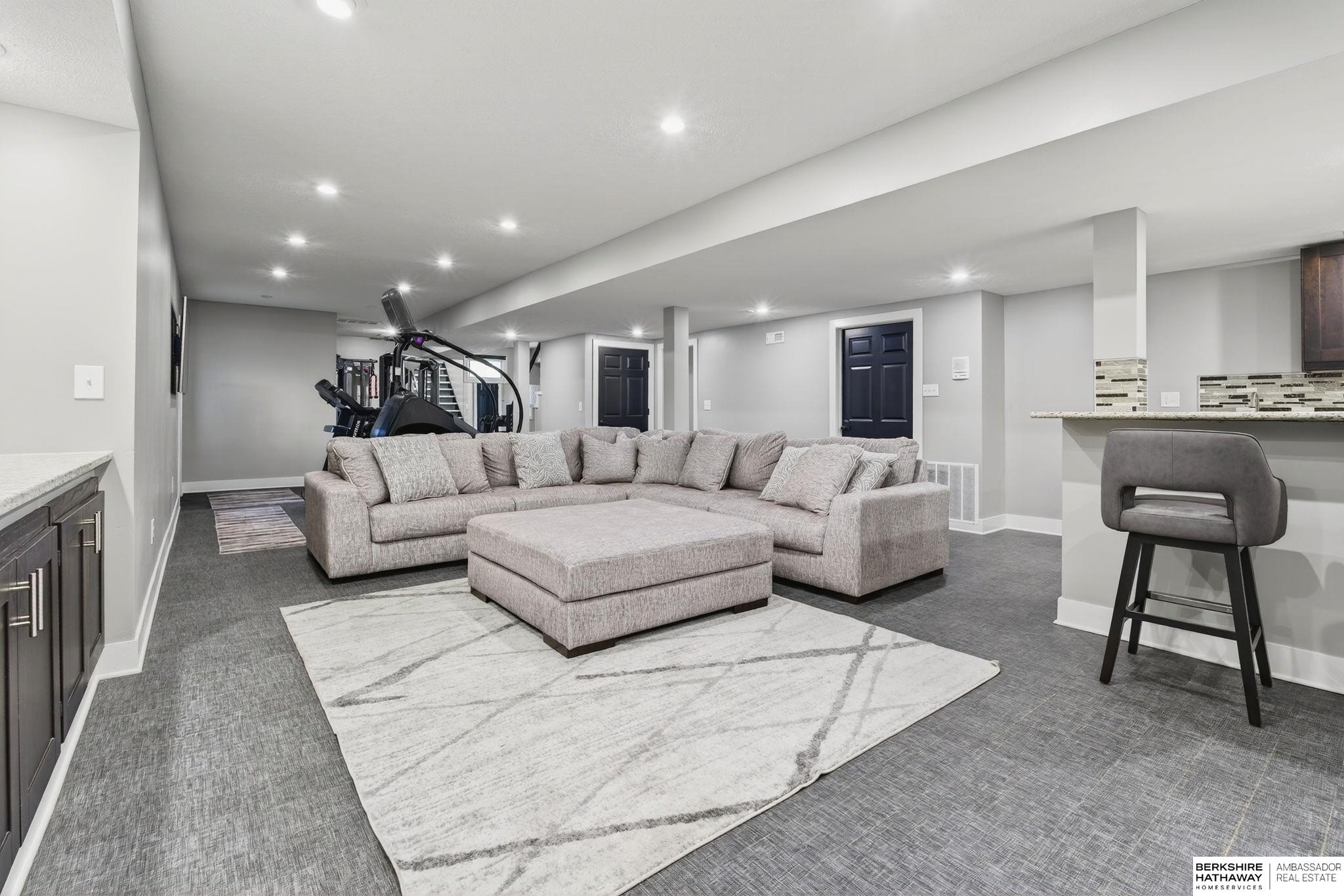 Papillion, Nebraska 68046, United States, 5 Bedrooms Bedrooms, ,3 BathroomsBathrooms,Residential,Active,228996