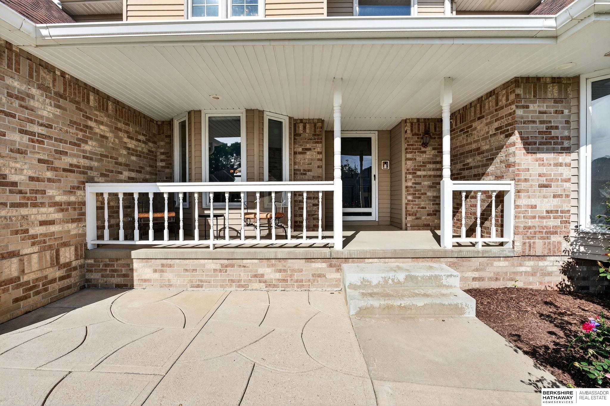 Papillion, Nebraska 68046, United States, 5 Bedrooms Bedrooms, ,3 BathroomsBathrooms,Residential,Active,228996