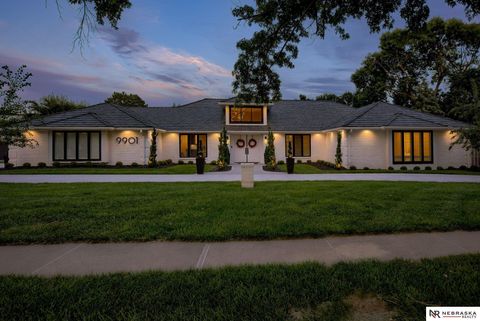 Photo of 9901 Broadmoor Road, Omaha, NE 68114 (MLS # 22604390)