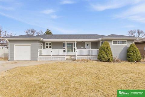 Photo of 2030 E 2nd Street, Fremont, NE 68025 (MLS # 22604796)