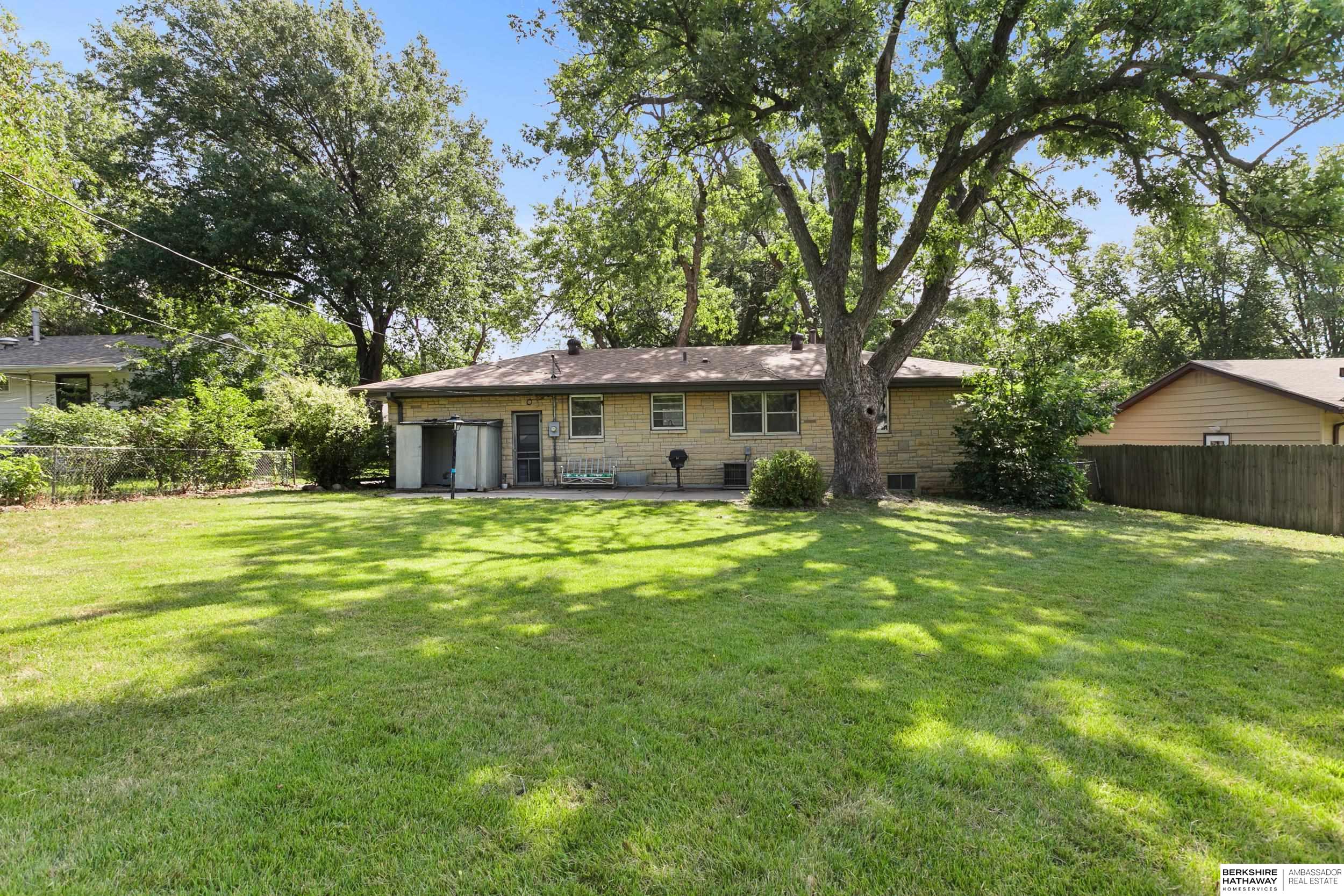 Lincoln, Nebraska 68506, United States, 3 Bedrooms Bedrooms, ,2 BathroomsBathrooms,Residential,Active,206728