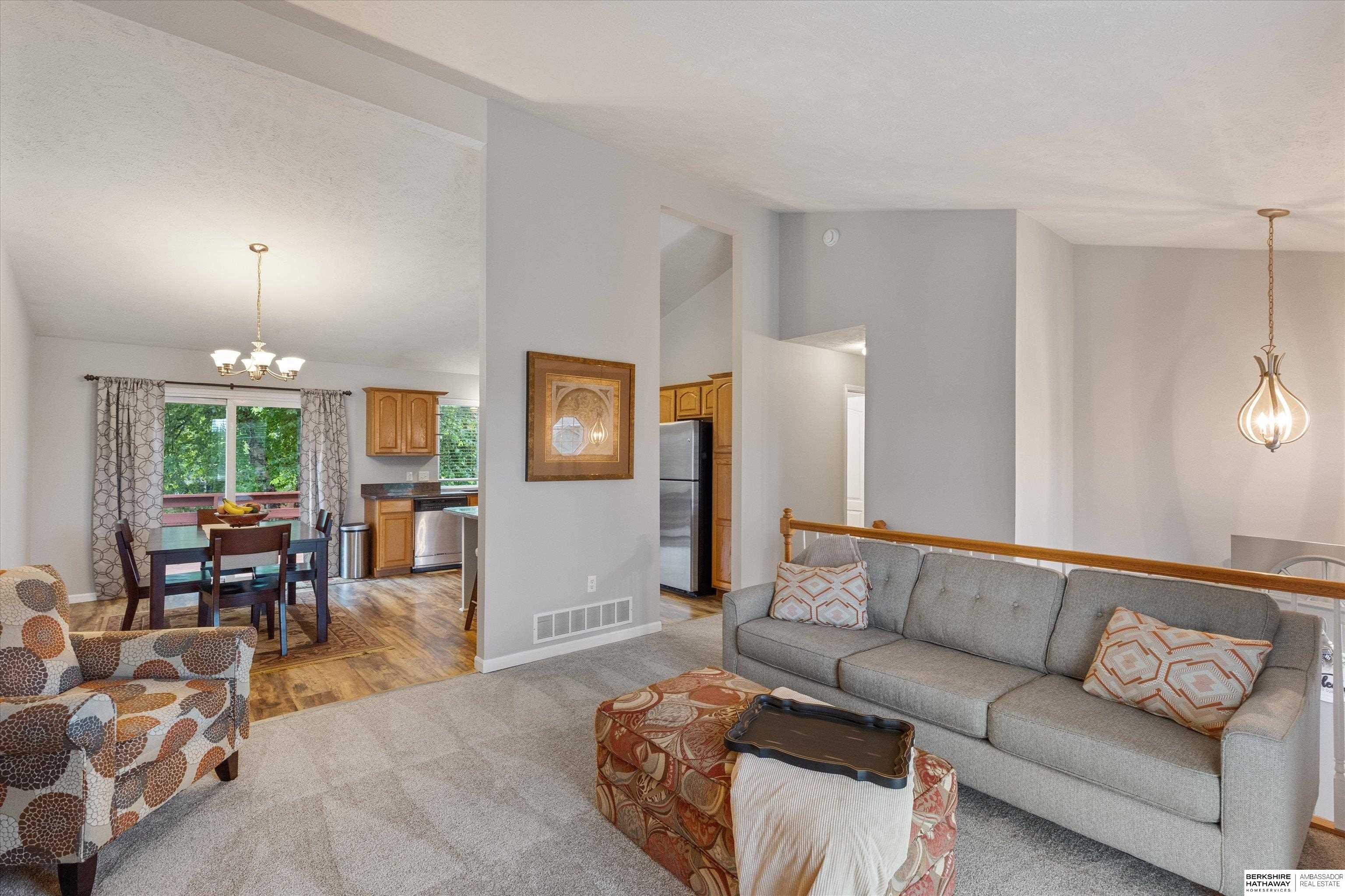 Papillion, Nebraska 68046, United States, 3 Bedrooms Bedrooms, ,2 BathroomsBathrooms,Residential,Pending,204073