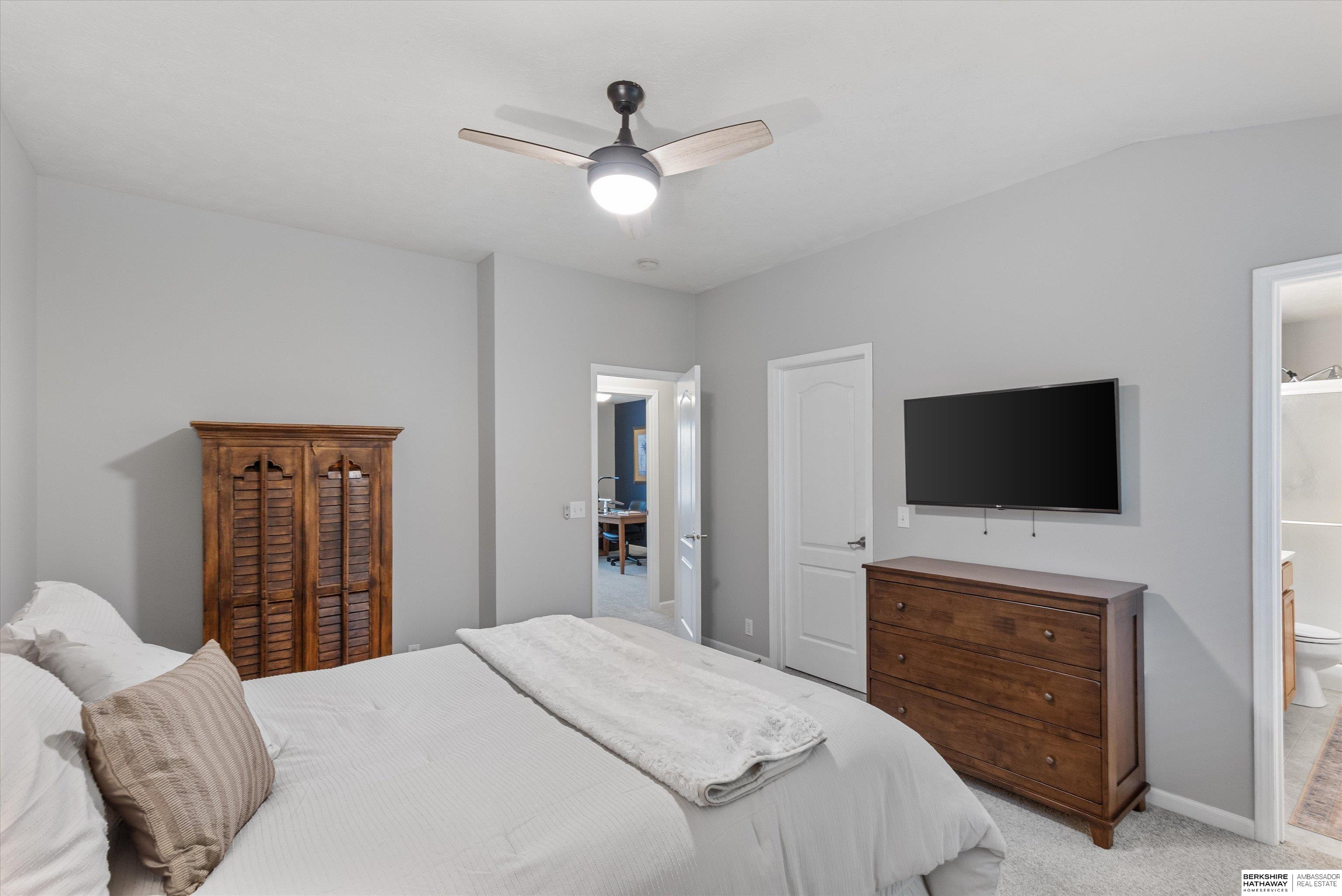 Papillion, Nebraska 68046, United States, 3 Bedrooms Bedrooms, ,2 BathroomsBathrooms,Residential,Pending,204073