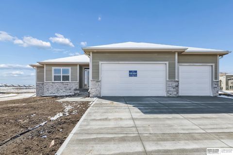 Photo of 21417 Z Street, Elkhorn, NE 68022 (MLS # 22604220)