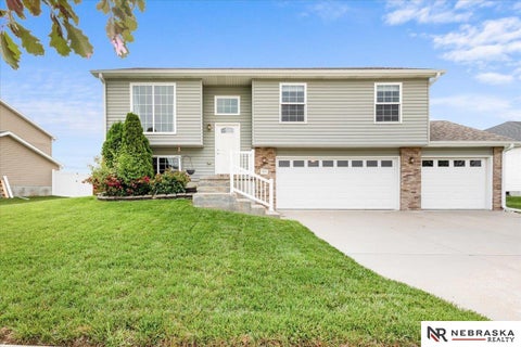 Photo of 4461 W Milton Road, Lincoln, NE 68528 (MLS # 22615346)