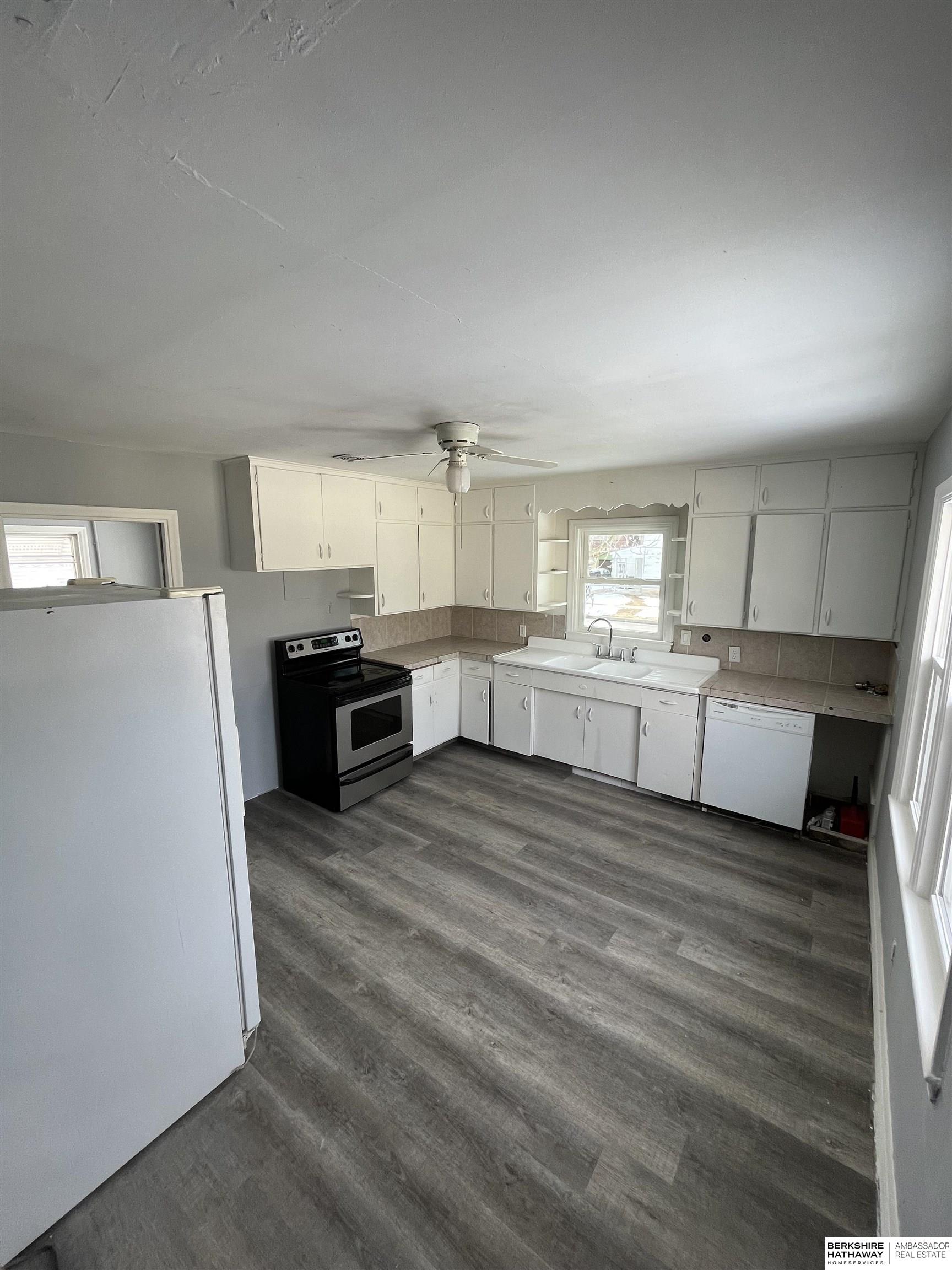 Fremont, Nebraska 68025, United States, 9 Bedrooms Bedrooms, ,8 BathroomsBathrooms,Residential,Active,134141