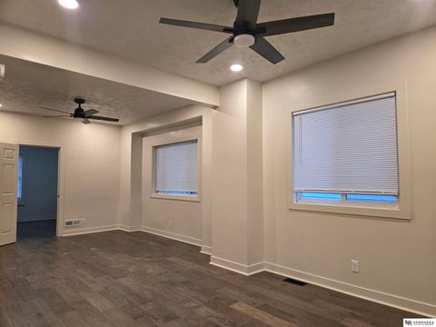 Photo of 2614 Pierce Street, Omaha, NE 68105 (MLS # 22533604)