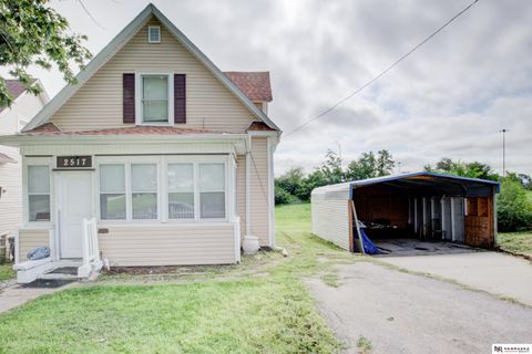 Photo of 2517 N 28th Avenue, Omaha, NE 68111 (MLS # 22610610)