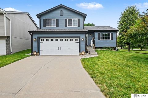 Photo of 4230 N 172nd Street, Omaha, NE 68116 (MLS # 22618037)